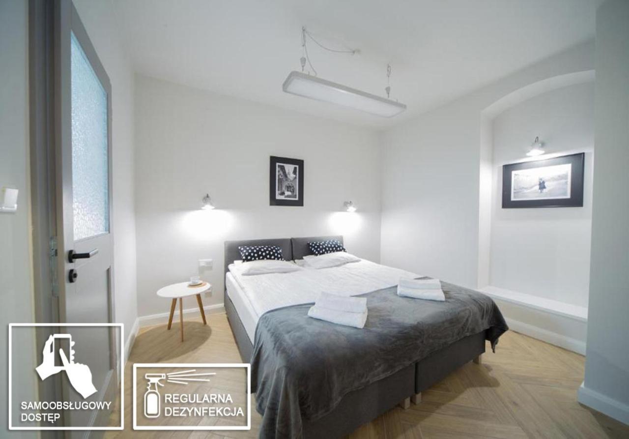 M5 Main Square Stylish One Bedroom คราคูฟ ภายนอก รูปภาพ