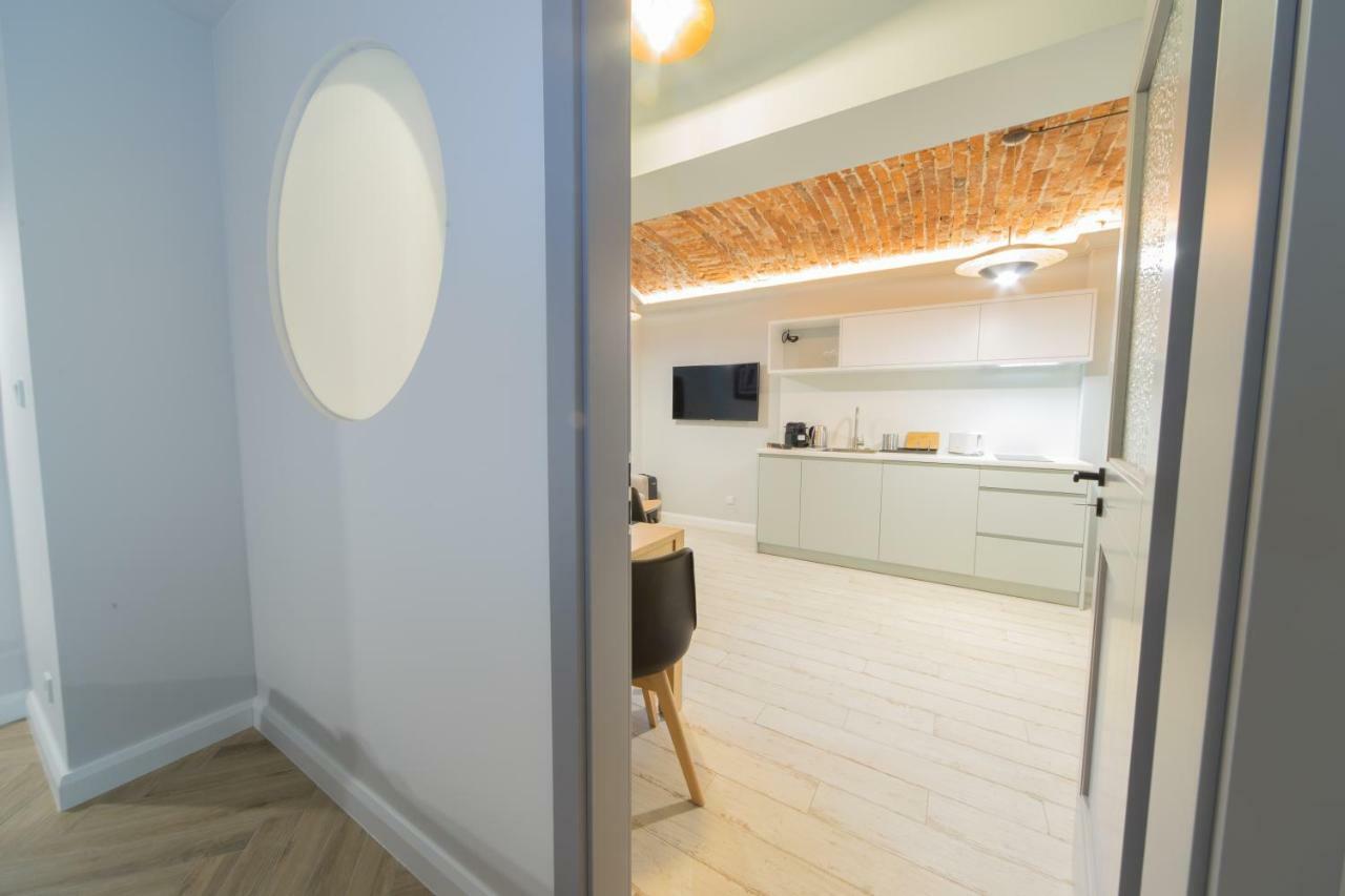 M5 Main Square Stylish One Bedroom คราคูฟ ภายนอก รูปภาพ